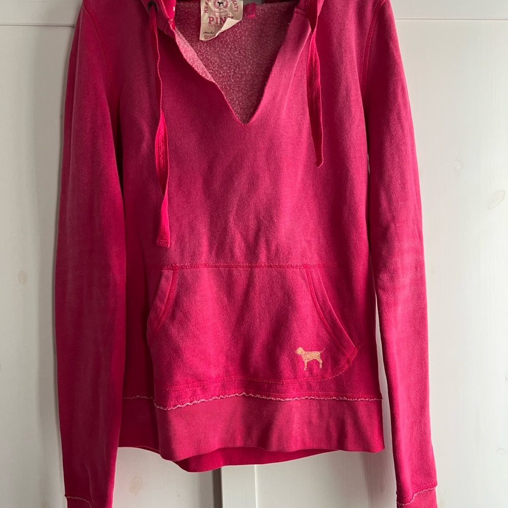 PINK Victoria's Secret Women's Pink Hoodie Top heart Printed hood LIKE NEW